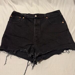 Levi’s Black Ribcage Shorts
